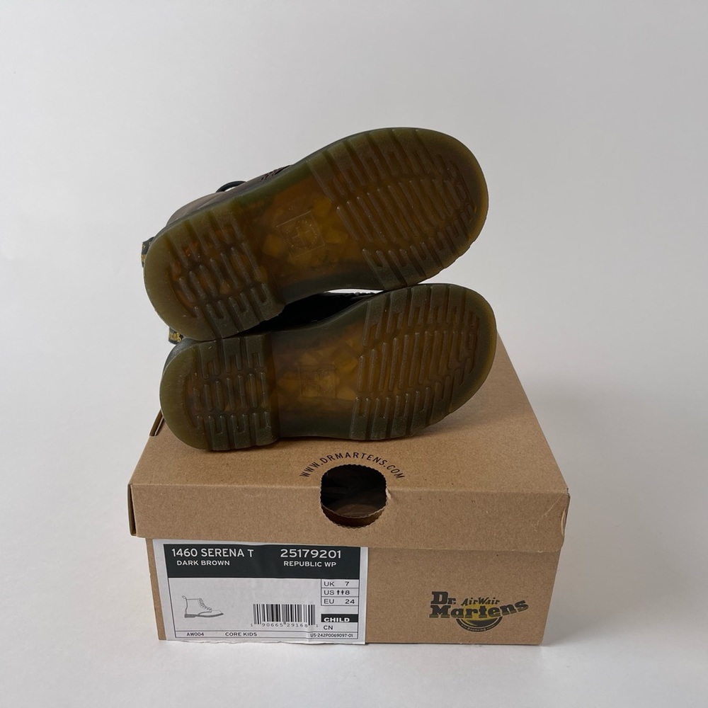 Dr. Martens shearling lined dark brown zip unisex boots size 8, waterproof